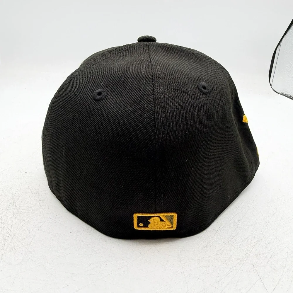 New Era 59Fifty San Diego Padres Hat Cap 7 1/4 Low Profile Armed Forces Day MLB